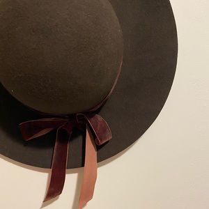 NWOT 100% Wool Chocolate Brown Wide Brim Velvet Trim Vintage Style Hat